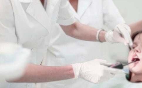 ��������700��