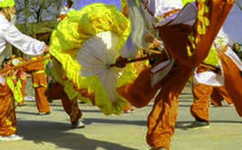 描寫漢族民風(fēng)民俗的作文1000字作文