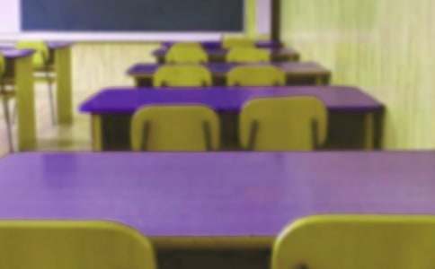 �P(gu��n)��ĸУ����300����ƪ