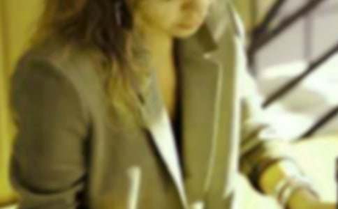 ����Ů������300��