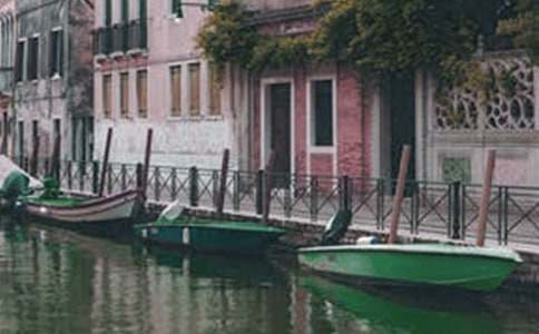 ���[����˹������