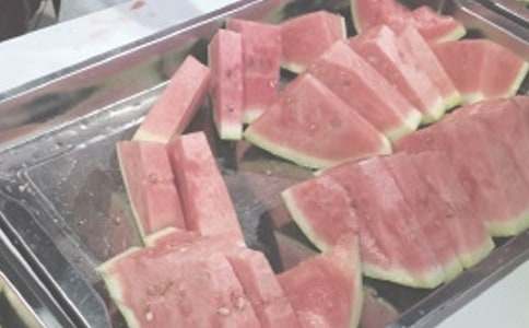 ���պ�����������200��