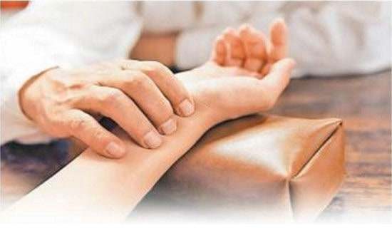 小學(xué)生我的理想作文300字醫(yī)生