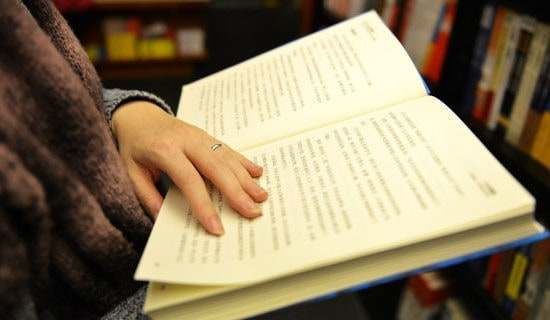 閱讀與經(jīng)典同行征文范文1000字